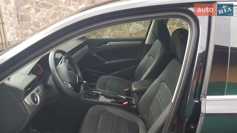 Седан Volkswagen Passat 2021 в Городке