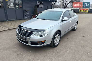 Седан Volkswagen Passat 2006 в Чернігові