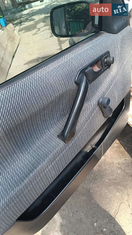 Седан Volkswagen Passat 1990 в Ходорове