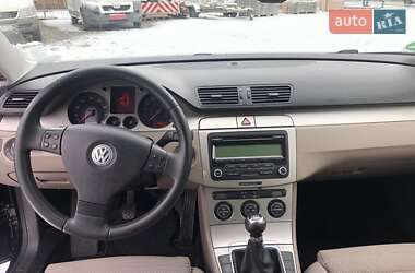 Универсал Volkswagen Passat 2009 в Вознесенске