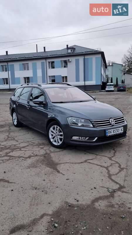 Універсал Volkswagen Passat 2014 в Луцьку