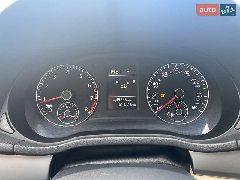 Седан Volkswagen Passat 2015 в Одессе