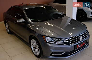 Седан Volkswagen Passat 2019 в Одесі