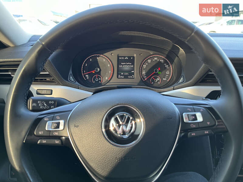 Седан Volkswagen Passat 2021 в Киеве