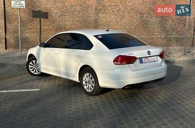 Седан Volkswagen Passat 2012 в Одессе