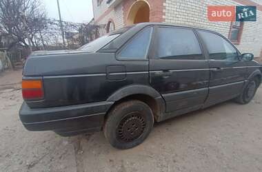 Седан Volkswagen Passat 1989 в Чернигове