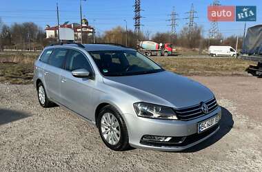 Универсал Volkswagen Passat 2012 в Львове