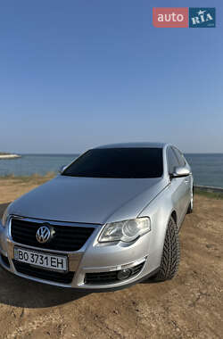 Седан Volkswagen Passat 2009 в Одесі