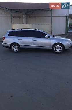 Универсал Volkswagen Passat 2010 в 