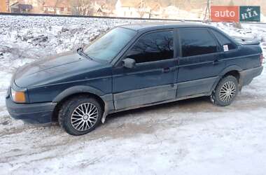 Седан Volkswagen Passat 1991 в 