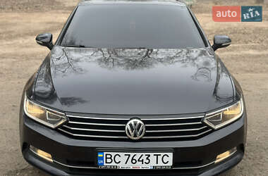 Універсал Volkswagen Passat 2015 в Чернігові