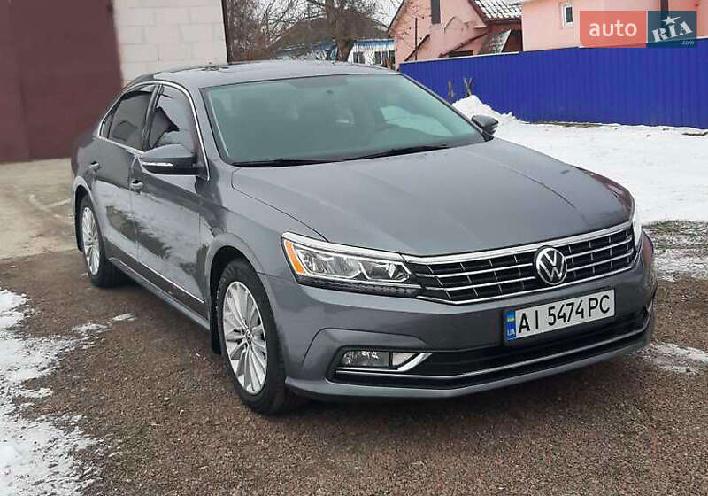 Седан Volkswagen Passat 2016 в Києві