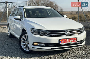 Универсал Volkswagen Passat 2017 в Львове