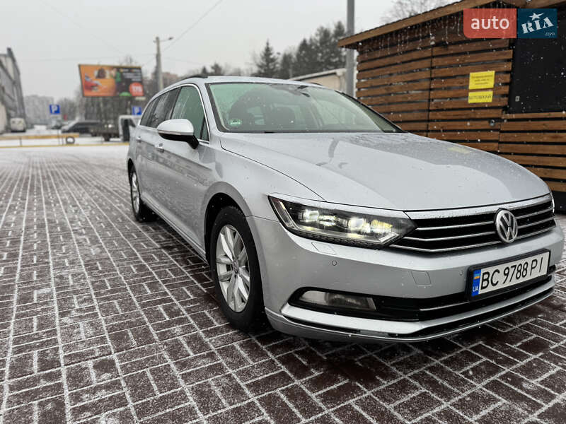 Универсал Volkswagen Passat 2016 в Ровно