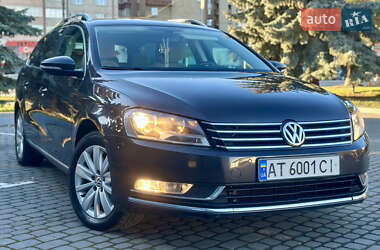 Універсал Volkswagen Passat 2011 в Івано-Франківську