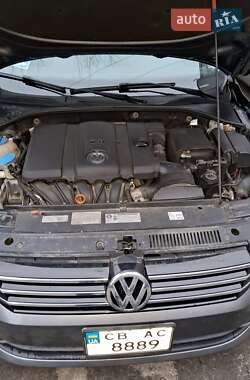 Седан Volkswagen Passat 2012 в Чернигове