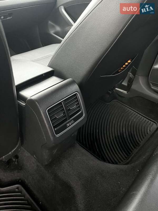 Седан Volkswagen Passat 2013 в Броварах