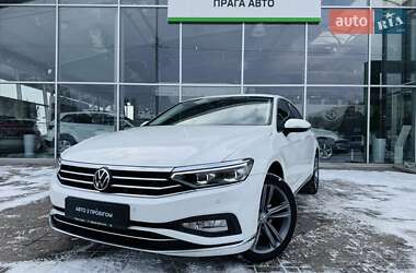 Седан Volkswagen Passat 2021 в Києві