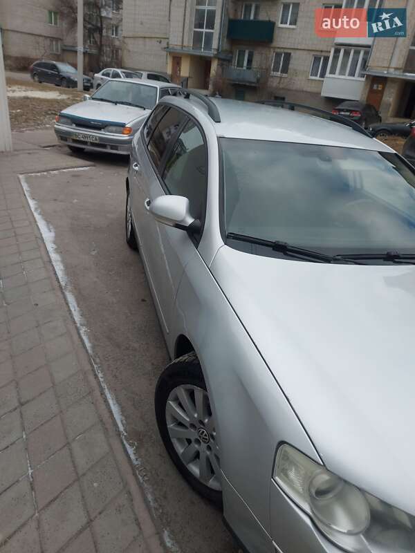 Универсал Volkswagen Passat 2008 в Николаеве
