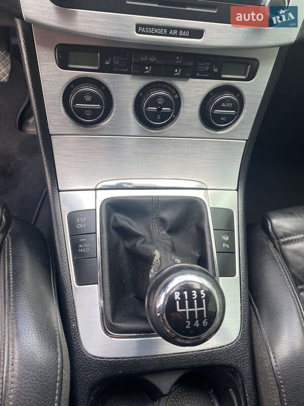 Универсал Volkswagen Passat 2008 в Здолбунове