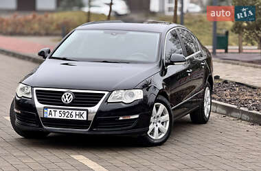 Седан Volkswagen Passat 2005 в Ивано-Франковске