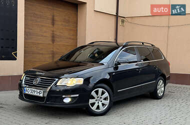 Універсал Volkswagen Passat 2009 в Ужгороді