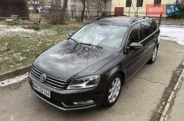 Универсал Volkswagen Passat 2011 в Калуше