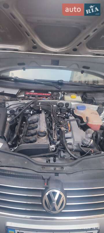 Седан Volkswagen Passat 2005 в Львове