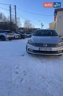 Седан Volkswagen Passat 2017 в Киеве