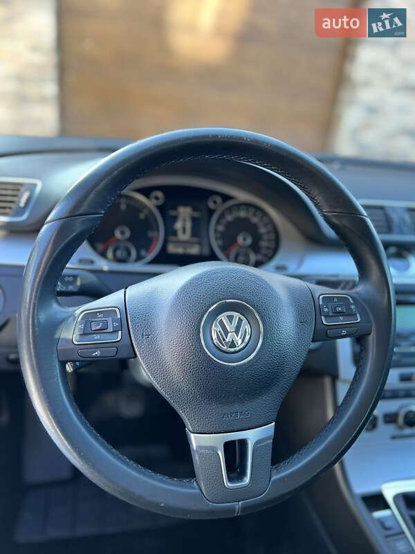 Універсал Volkswagen Passat 2014 в Виноградові