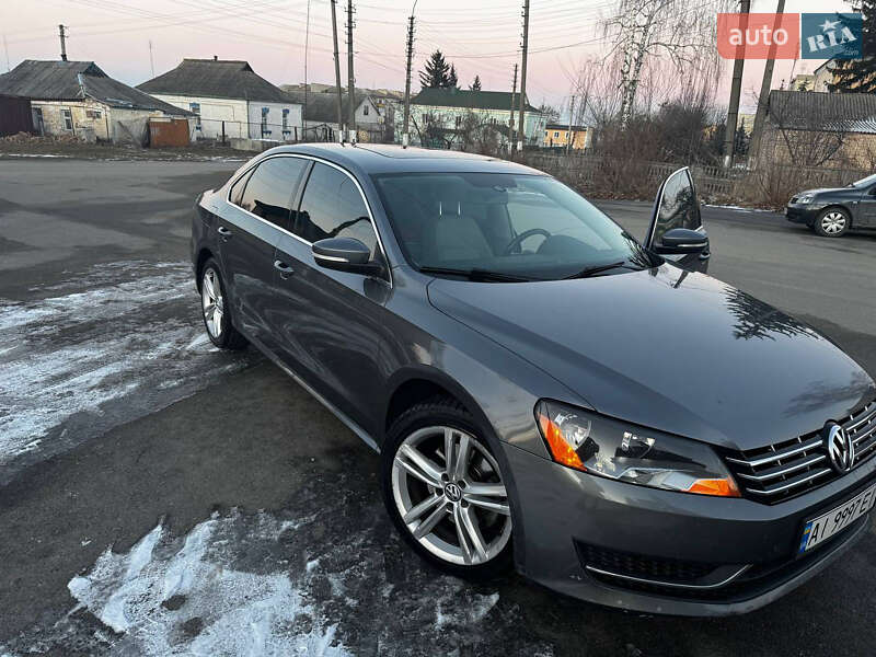 Седан Volkswagen Passat 2014 в Киеве