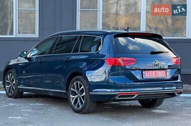 Универсал Volkswagen Passat 2020 в Киеве