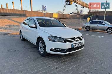 Седан Volkswagen Passat 2013 в Одесі