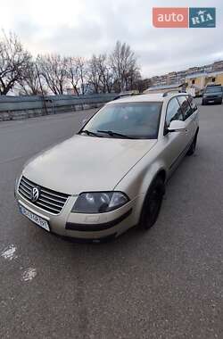 Универсал Volkswagen Passat 2005 в Киеве