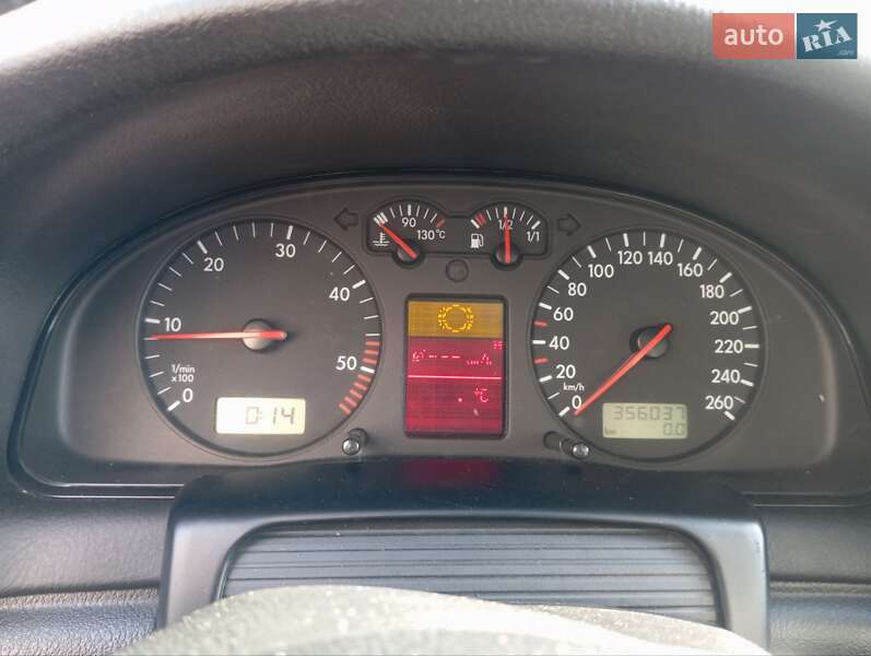 Універсал Volkswagen Passat 2000 в Львові