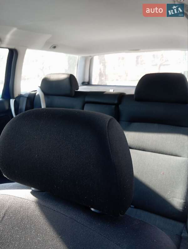 Універсал Volkswagen Passat 2000 в Львові