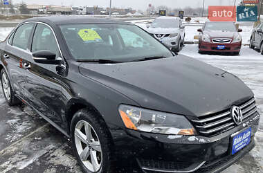 Седан Volkswagen Passat 2013 в Киеве