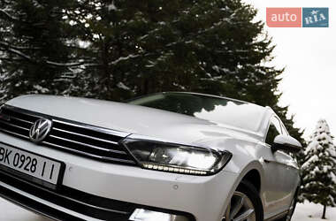 Универсал Volkswagen Passat 2015 в Дубно