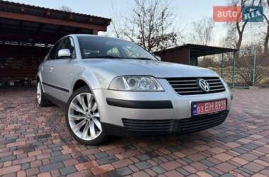 Седан Volkswagen Passat 2002 в Житомирі