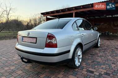 Седан Volkswagen Passat 2002 в Житомирі