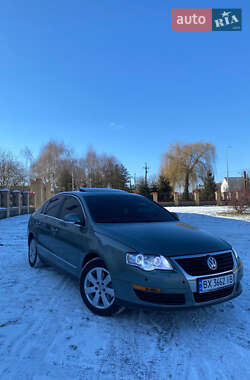 Седан Volkswagen Passat 2006 в Летичіві