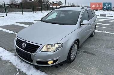 Универсал Volkswagen Passat 2006 в Рокитном