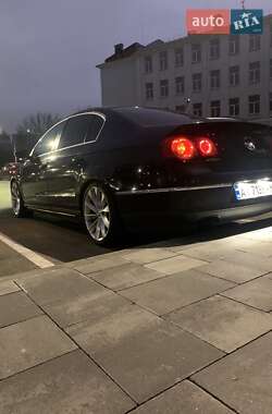 Седан Volkswagen Passat 2005 в Вишневому