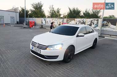 Седан Volkswagen Passat 2012 в Виннице