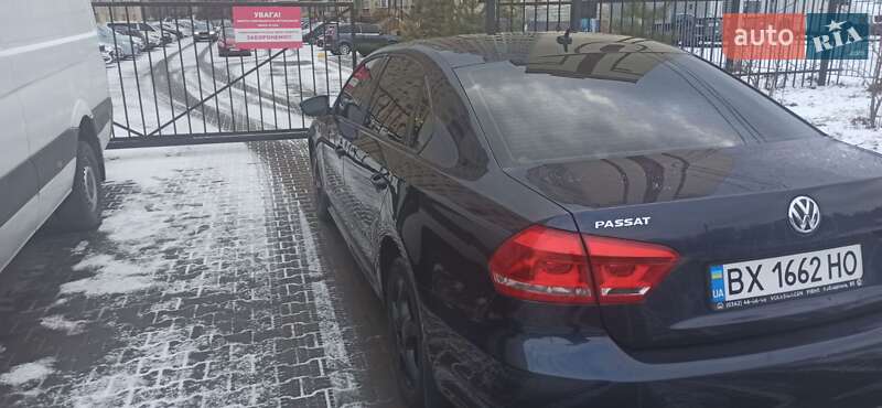 Седан Volkswagen Passat 2011 в Хмельницком