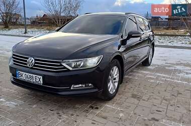 Універсал Volkswagen Passat 2016 в Рівному