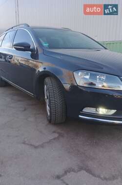Універсал Volkswagen Passat 2013 в 