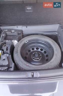 Універсал Volkswagen Passat 2013 в 