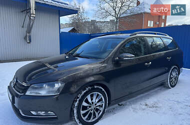 Універсал Volkswagen Passat 2012 в Хмельницькому