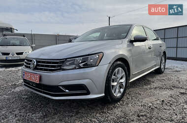 Седан Volkswagen Passat 2015 в Лубнах